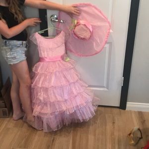 Southern Belle girls dress up